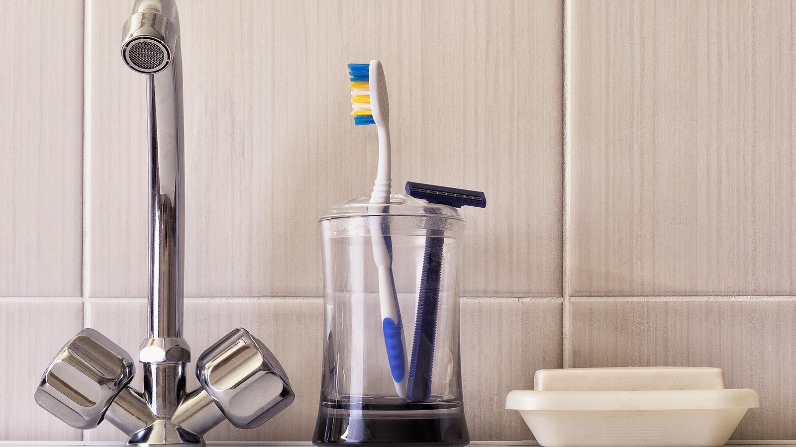 Banyo Tezgahı Dağınıklığına Gerek Yok - Amazon'un Şık Bir Çözümü Var
