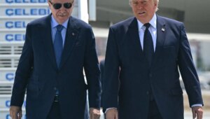 Trump, Türkiye’ye yönelik yaptırımları kaldıracağını, F-35’leri satmayı ‘düşüneceğini’ söyledi