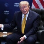 Trump İspanya ticaretini tehdit etti ve ABD'nin NATO zirvesinde Grönland'ı devralmasını talep etti