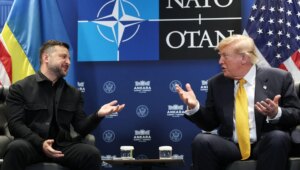 Trump barışın ‘ilerlemesini’ överken NATO Ukrayna’ya 70 milyar avro sözü verdi