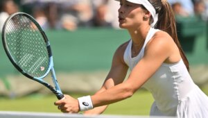 ‘Filistin’ karpuz raketiyle Wimbledon’un yıldızı Zeynep Sönmez kimdir?