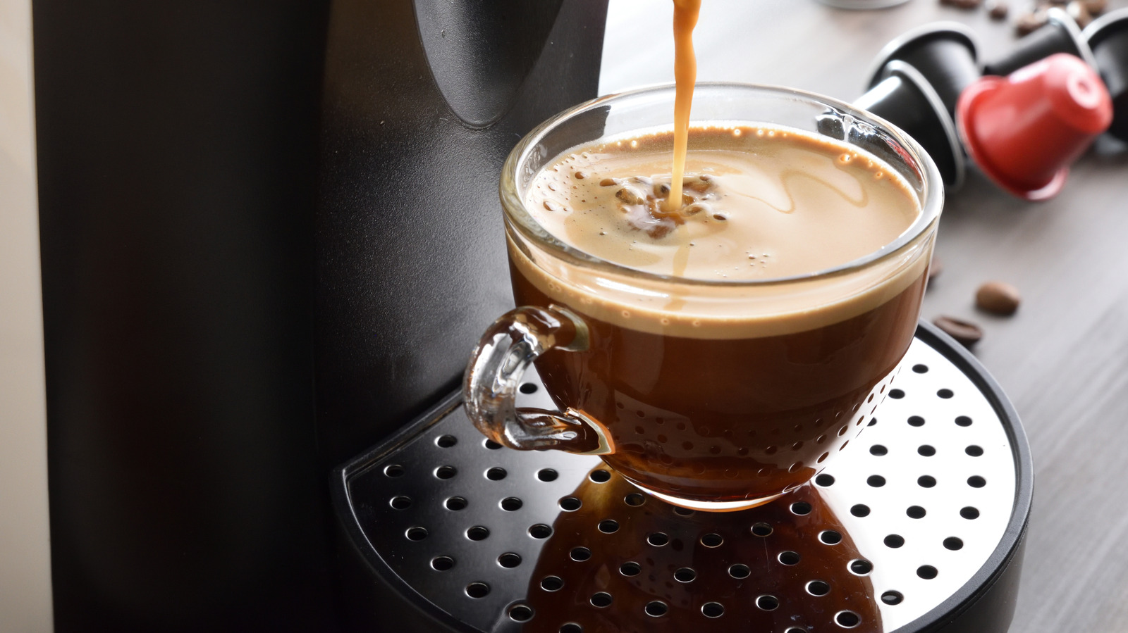 Amazon'un Keurig'inizin Altına Depolama Eklemek İçin Basit Bir Çözümü Var