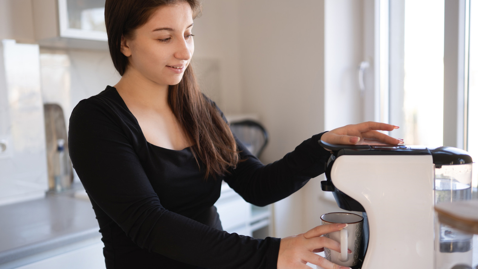 Amazon, Keurig'inizin Çevresine Depolama Ekleyecek Yerden Tasarruf Sağlayan Bir Çözüme Sahip
