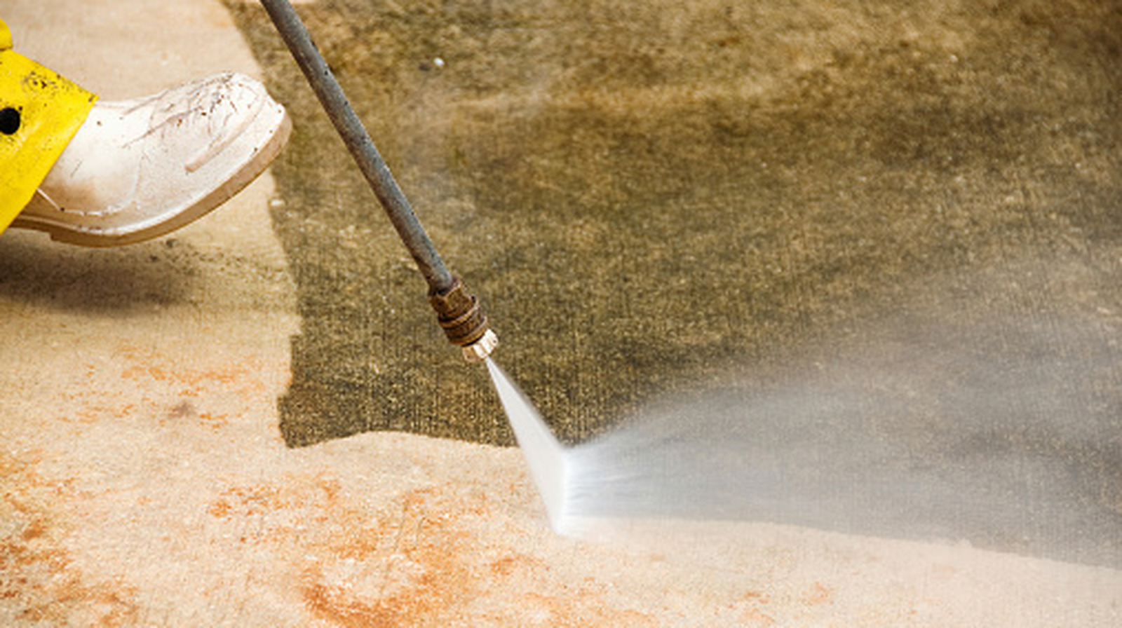 Yosunların Beton Verandanızda Doğal Olarak Büyümesini Nasıl Önlersiniz?