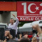 Devrik Türk muhalefet lideri yeni parti planlıyor