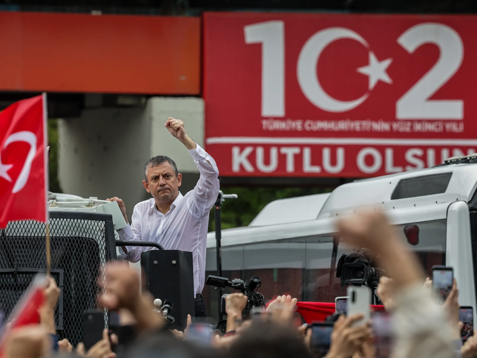 Devrik Türk muhalefet lideri yeni parti planlıyor