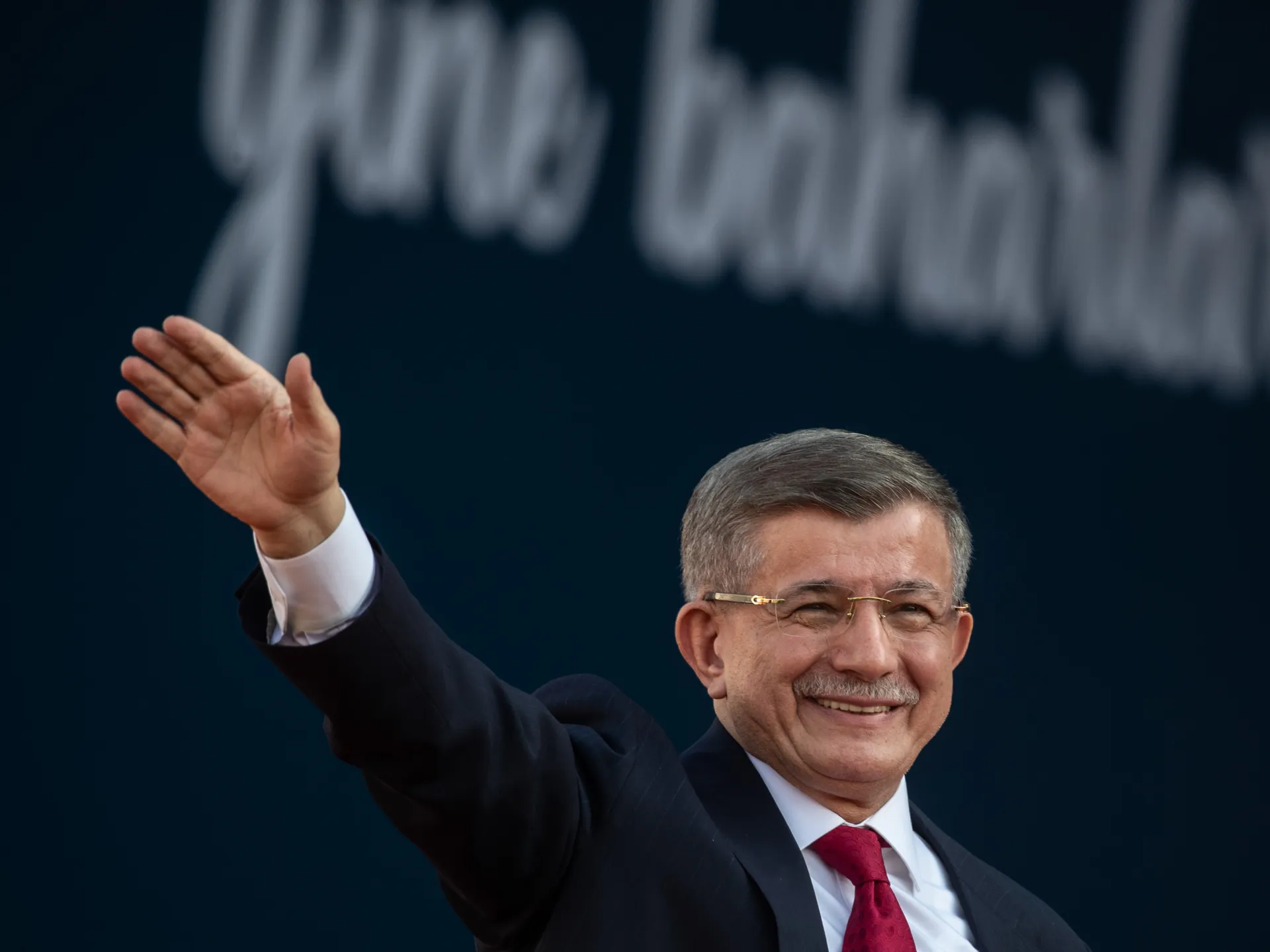 Davutoğlu siyasetten geri adım attı: Kariyerinin zaman çizelgesi
