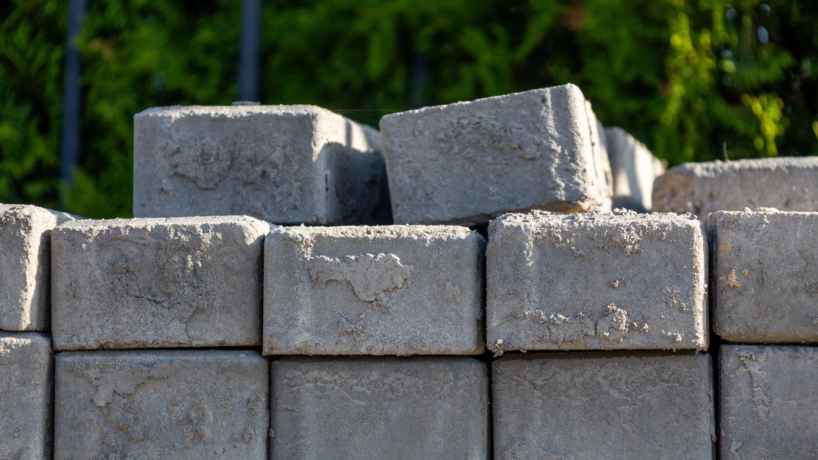 Bir Sonraki Kendin Yap Projeniz için Gereken Beton Blokları Nasıl Hesaplarsınız, Böylece Çok Fazla Satın Almazsınız