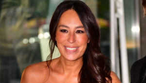 Joanna Gaines’den Günün Sözü: ‘Gerçek şu ki, Yüz Yıl Önce İnşa Edilen Eski Evler Gerçek Zanaatkarlar Tarafından İnşa Edilmiştir…’