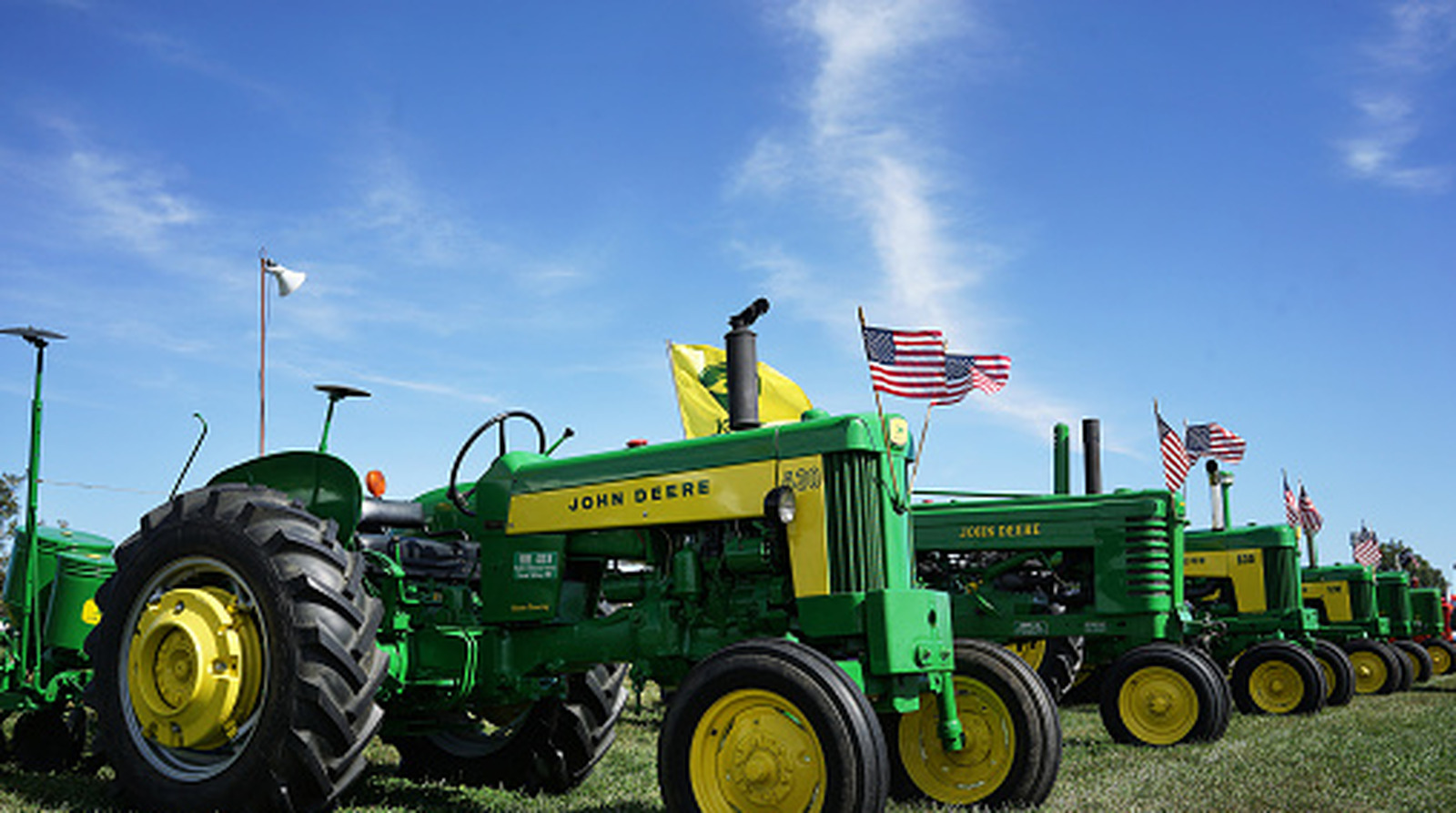 Koleksiyoncuların Açık Artırmalarda Bulmayı Hayal Ettiği Nadir Vintage John Deere Traktör