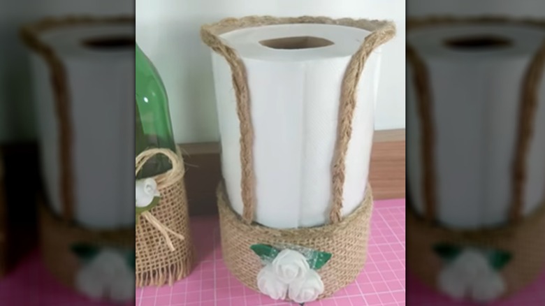 DIY tuvalet kağıdı tutucusu tasarımının son görünümü