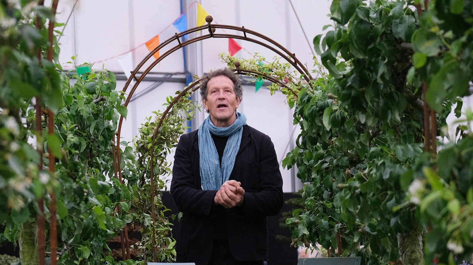 Monty Don'dan Günün Sözü: 'Kaçınılmaz olarak, Büyüyen Çocuklu Bir Ailenin Bulunduğu Gerçek Bahçe...'