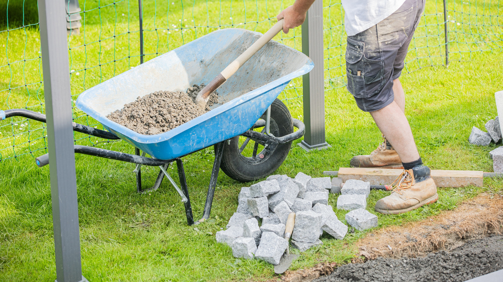 Betonu, Yürüyüş Yollarını Daha Dayanıklı Hale Getiren Uygun Fiyatlı Bir İlaveyle Güçlendirin