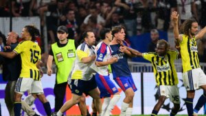 F.Bahçe’nin Şampiyonlar Ligi ön elemelerinde Lyon’u yenmesi kaosun gölgesinde kaldı