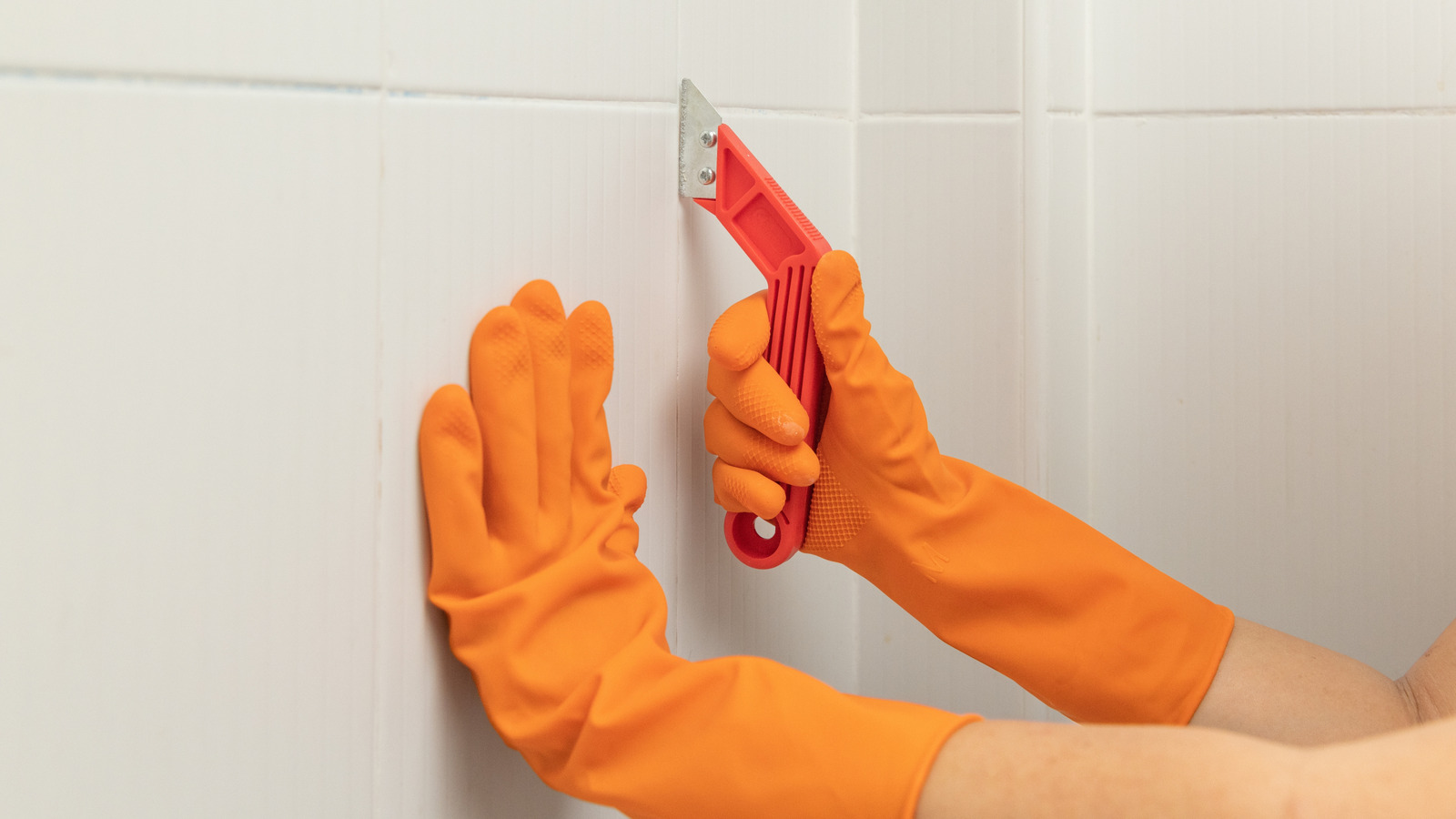 Banyo Fayanslarınızın Yeniden Derzlenmesine Yardımcı Olabilecek Zaten Sahip Olduğunuz Mutfak Aleti