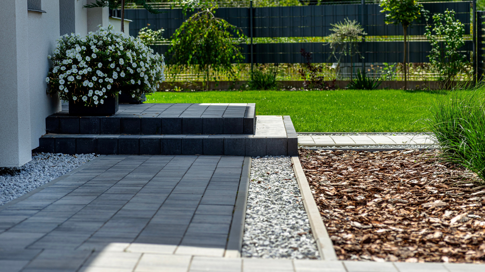 Kaldırım Taşlarının Altına Çakıl Koymazsanız Ne Olur?