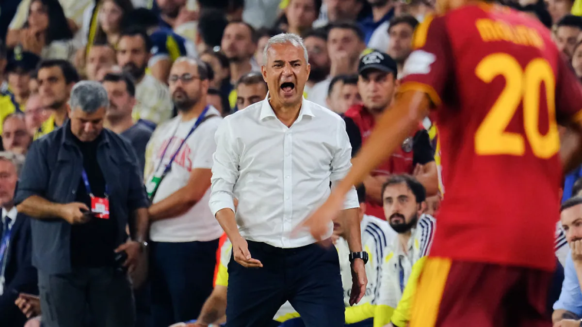 F.Bahçe Teknik Direktörü Kartal'ın istifası, Roma maçında şişe atılması nedeniyle reddedildi