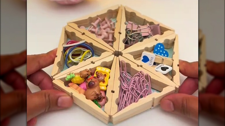 Mandal kullanarak DIY tepsi düzenleyici.