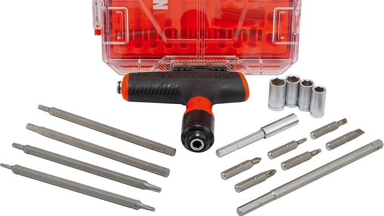 Craftsman 20 Parça Cırcırlı Anahtar Seti Amazon'da mevcuttur